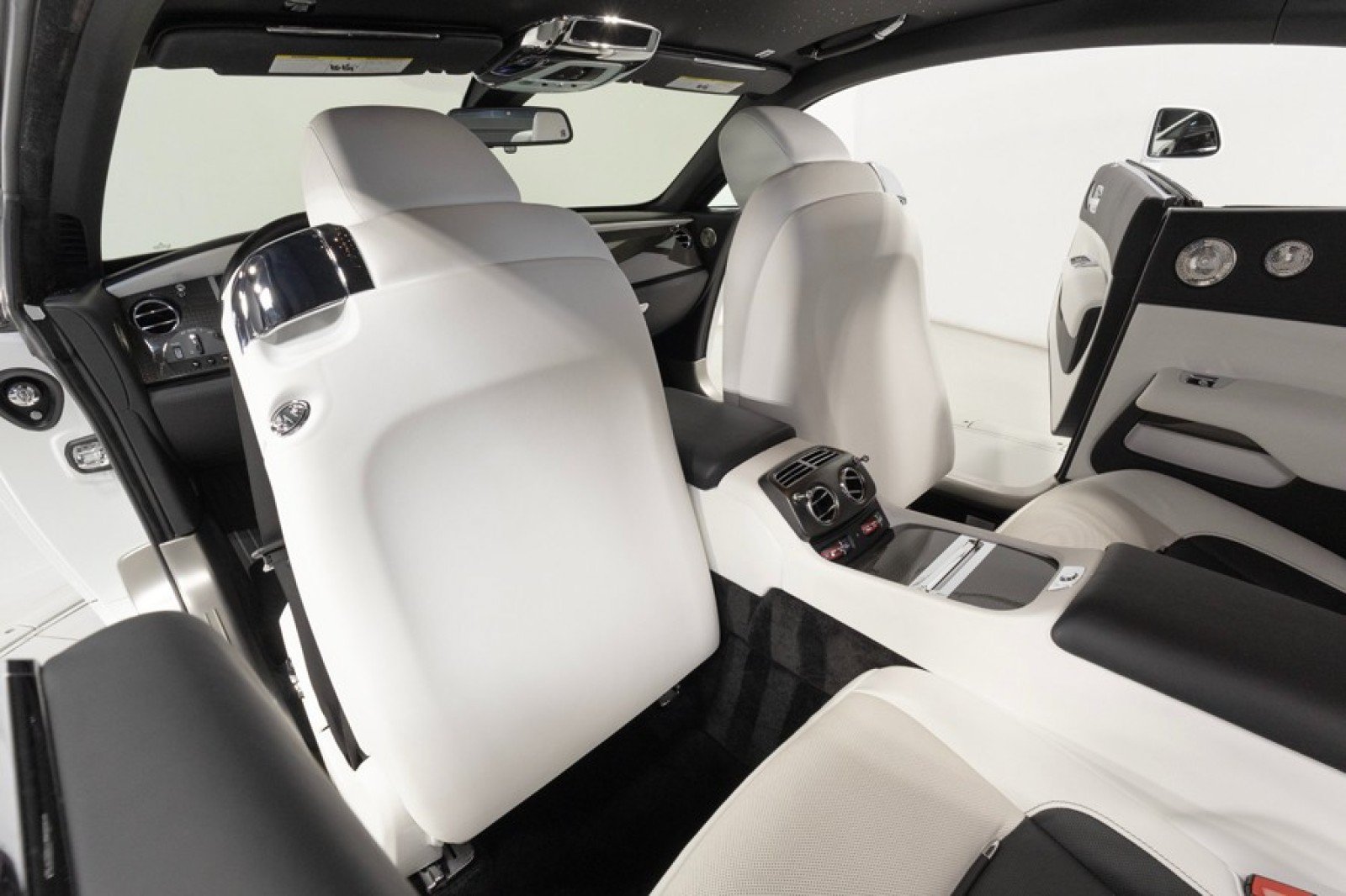 Used 2021 Rolls-Royce Wraith RWD image 44