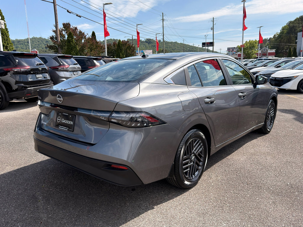 New 2026 Nissan Sentra SV FWD image 4