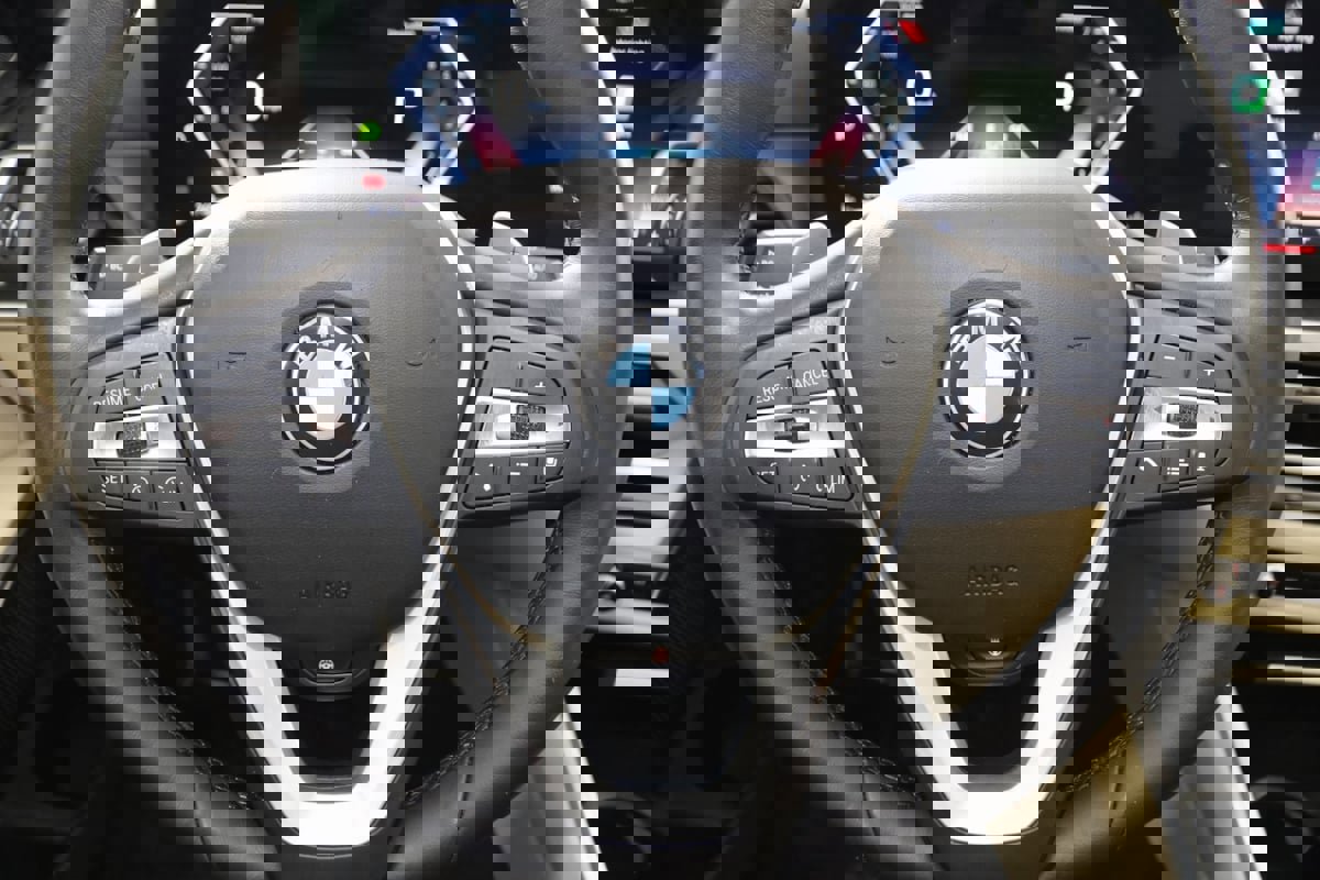 Used 2023 BMW 330i xDrive 330i xDrive image 39