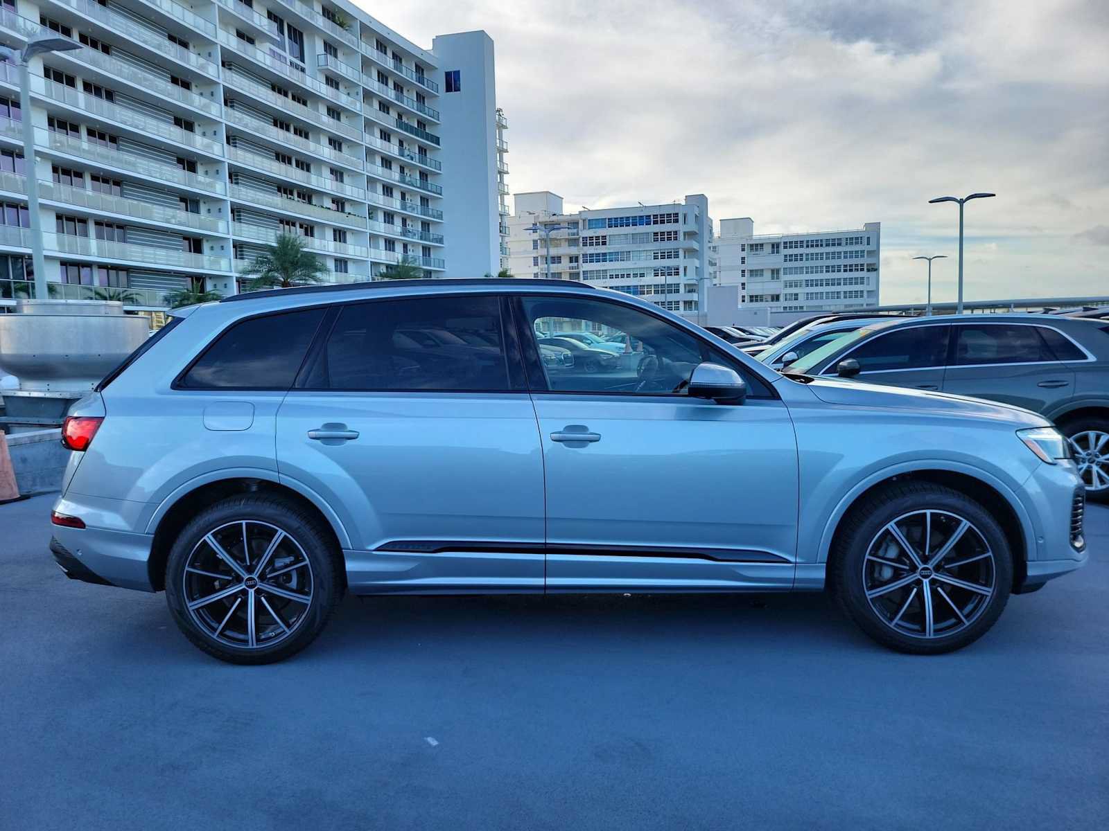 New 2026 Audi Q7 2.0T Premium Plus AWD/4WD image 7