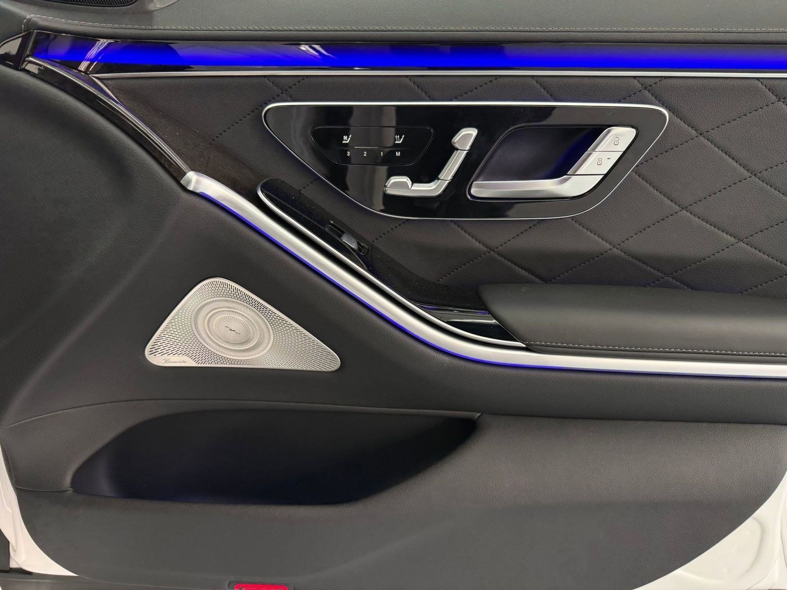 New 2026 Mercedes-Benz S 580e 4MATIC Sedan image 18