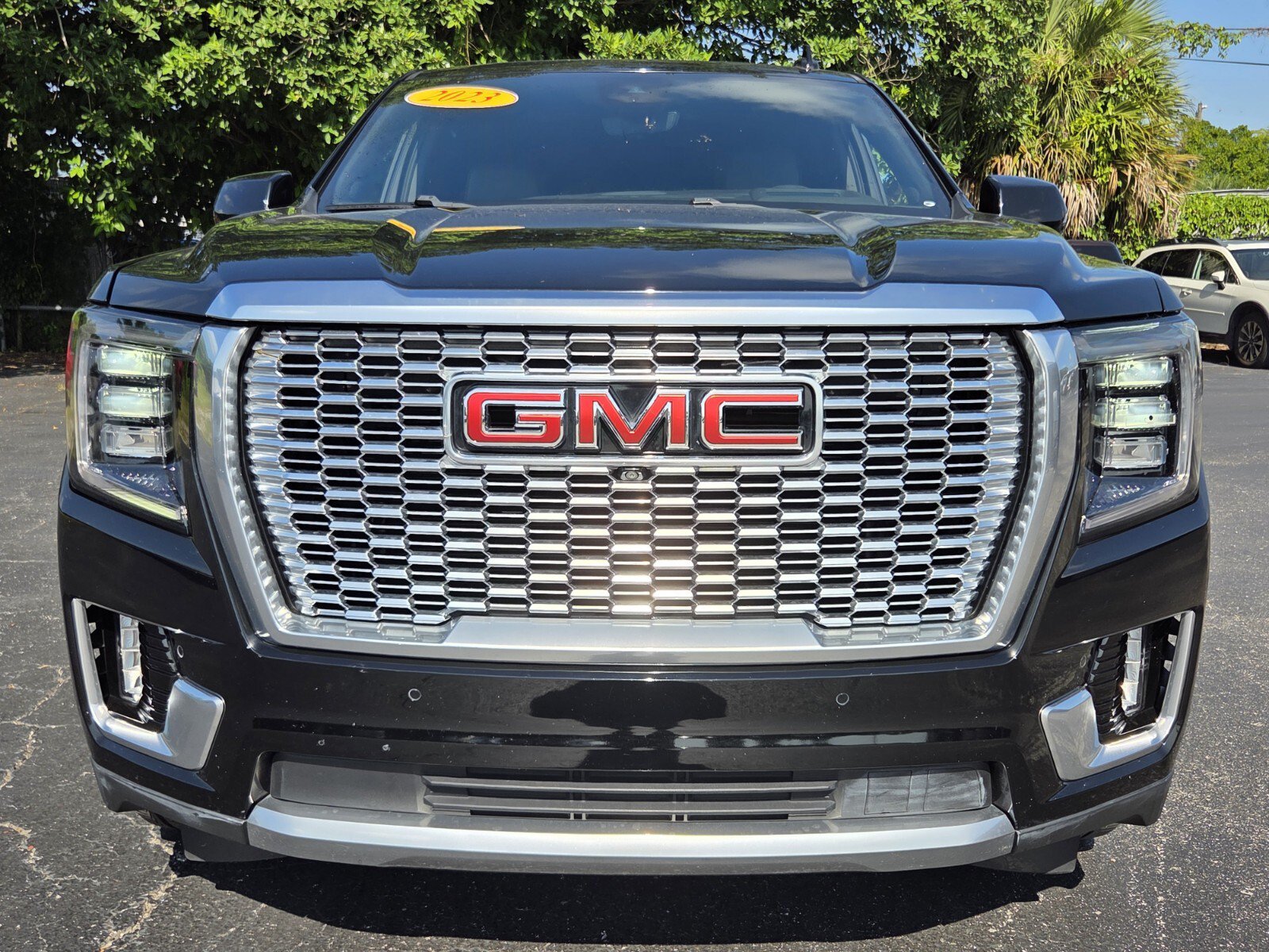 Certified 2023 GMC Yukon XL Denali w/ Denali Reserve Package AWD/4WD image 8