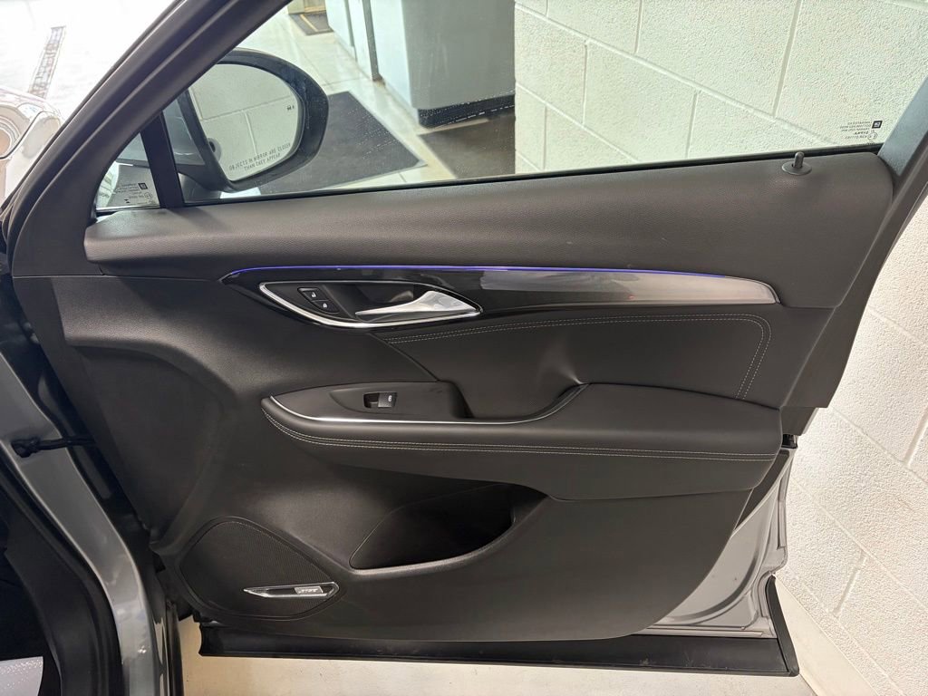 Used 2025 Buick Envision Preferred image 23