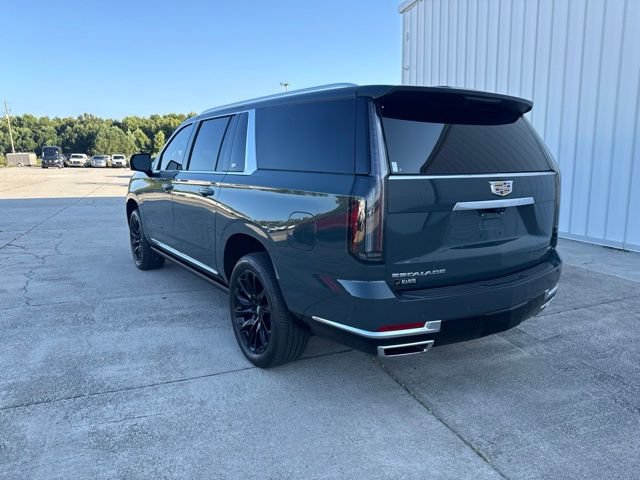 Used 2025 Cadillac Escalade ESV Premium Luxury w/ Touring Package AWD/4WD image 3