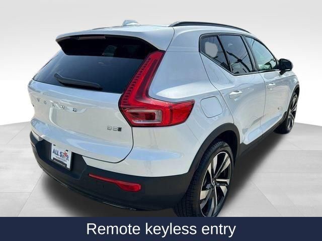 New 2025 Volvo XC40 B5 Ultra w/ Protection Package image 11
