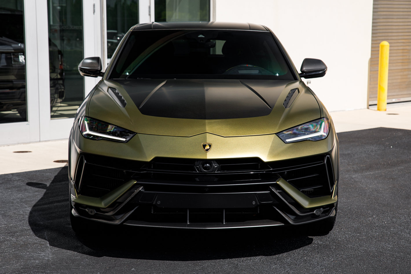 Used 2024 Lamborghini Urus Performante AWD/4WD image 9