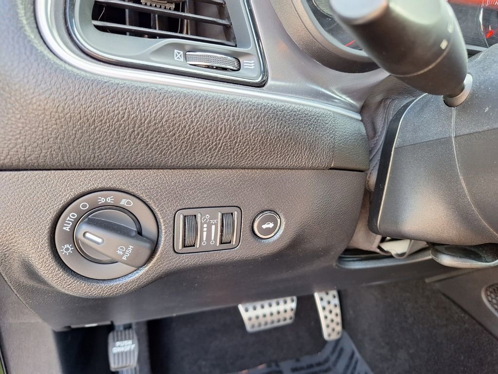 Used 2021 Dodge Challenger R/T w/ Blacktop Package image 21