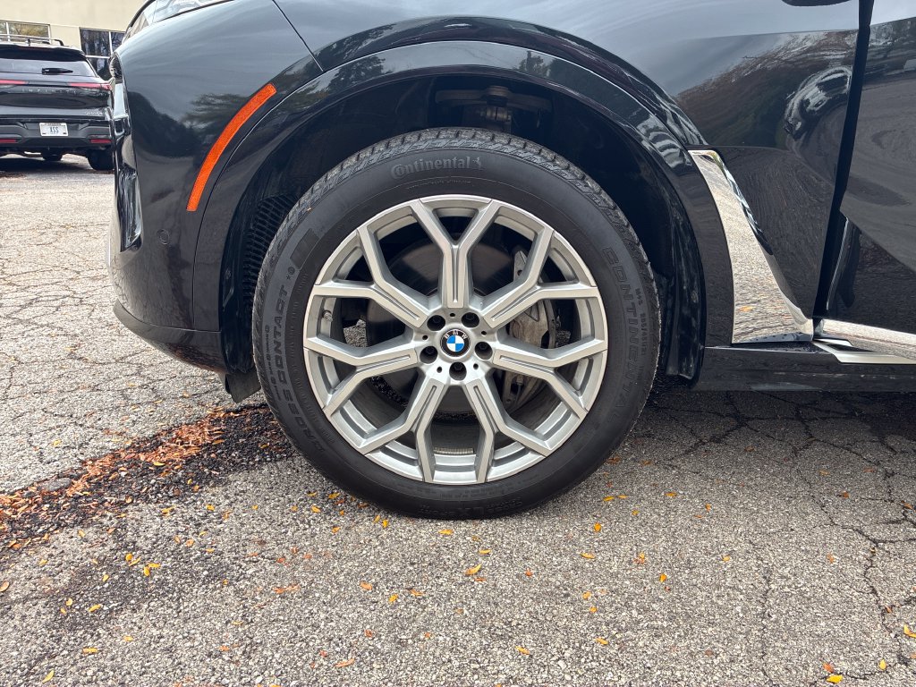 Used 2023 BMW X7 xDrive40i AWD/4WD image 30