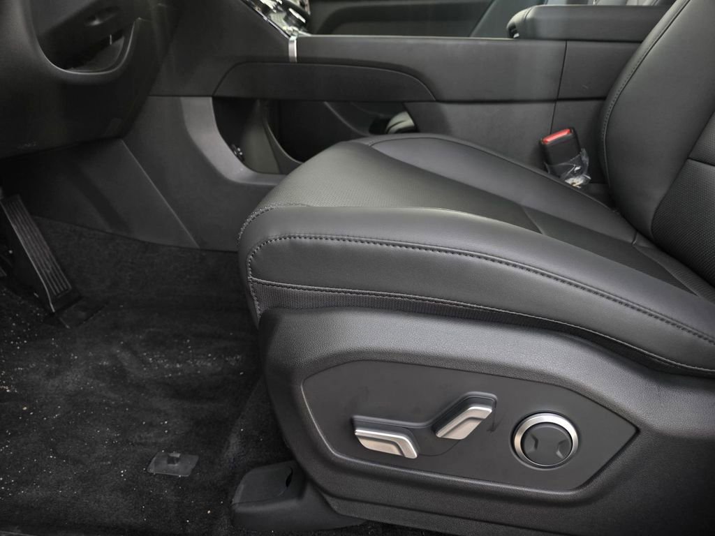 New 2025 Hyundai Santa Fe XRT w/ Tow & Go Package AWD/4WD image 22