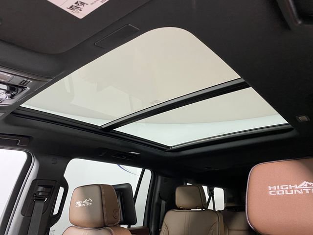 Certified 2026 Chevrolet Suburban High Country image 23