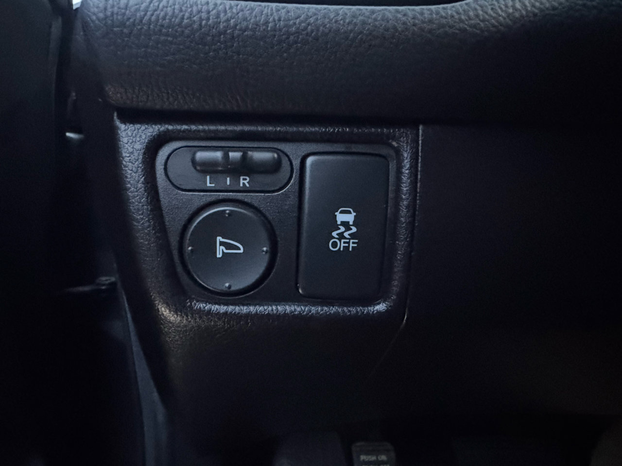 Used 2012 Acura RDX SH-AWD w/ Technology Package image 26