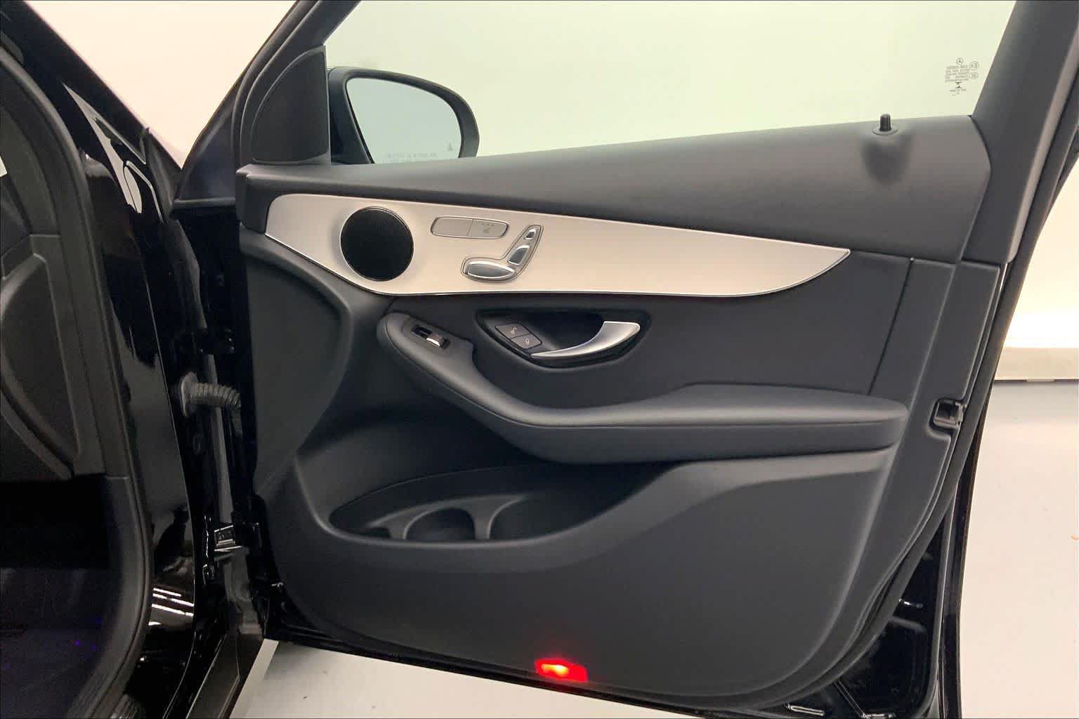 Certified 2022 Mercedes-Benz GLC 300 image 9
