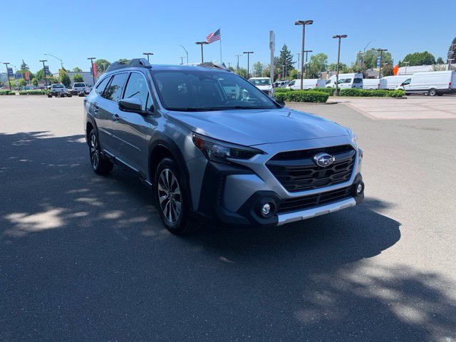 Used 2023 Subaru Outback Touring XT AWD/4WD image 9