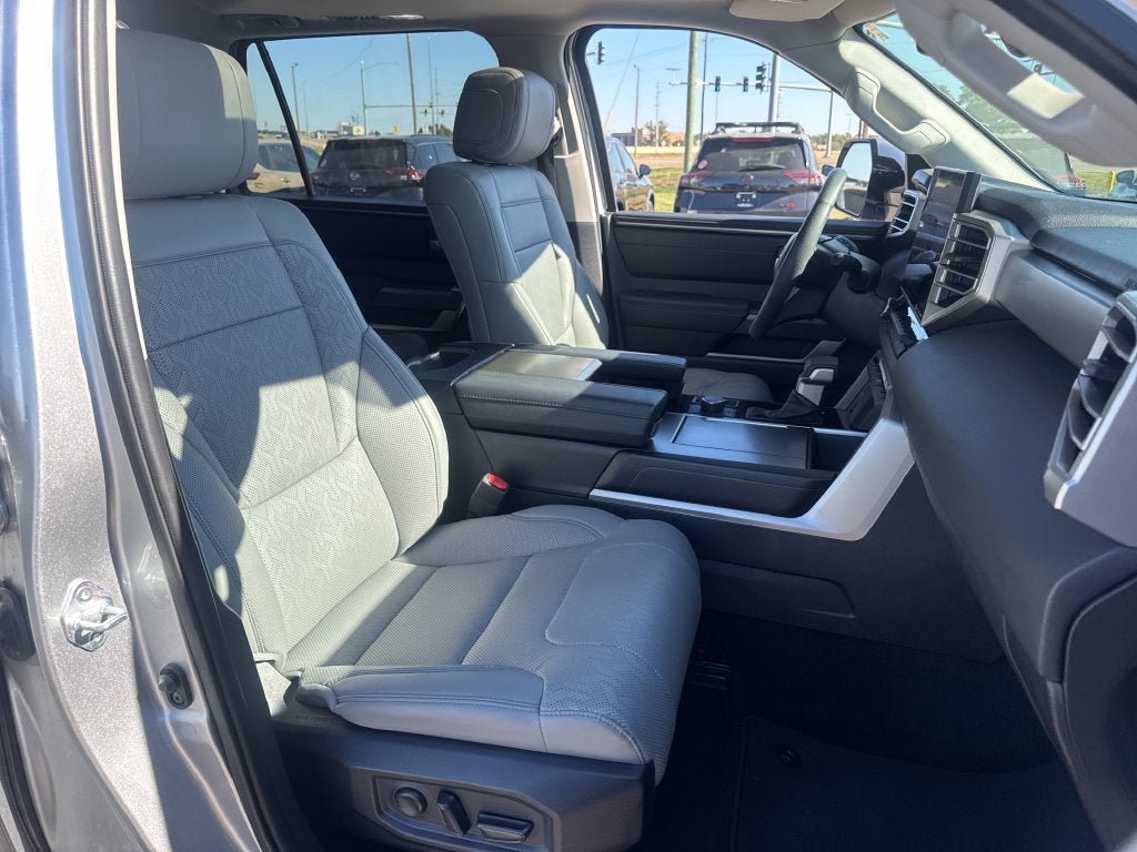 Used 2024 Toyota Sequoia SR5 w/ SR5 Premium Package AWD/4WD image 11