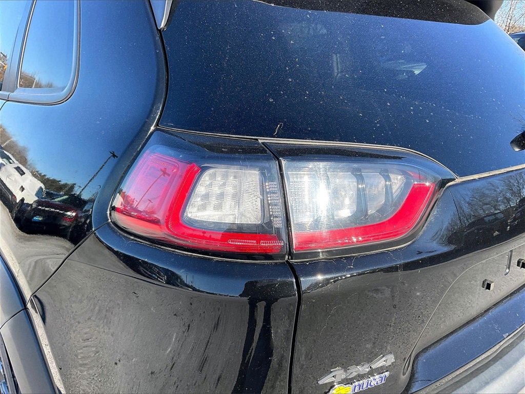 Used 2022 Jeep Cherokee Trailhawk w/ Premium Leather Package image 30