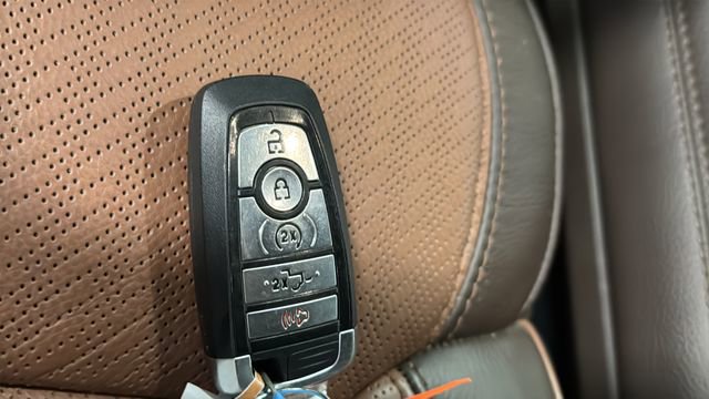 Used 2023 Ford F350 King Ranch w/ Chrome Package image 48