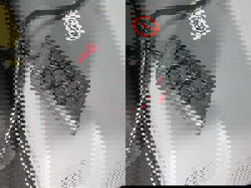 Used 2018 Ford Transit 150 XLT image 16