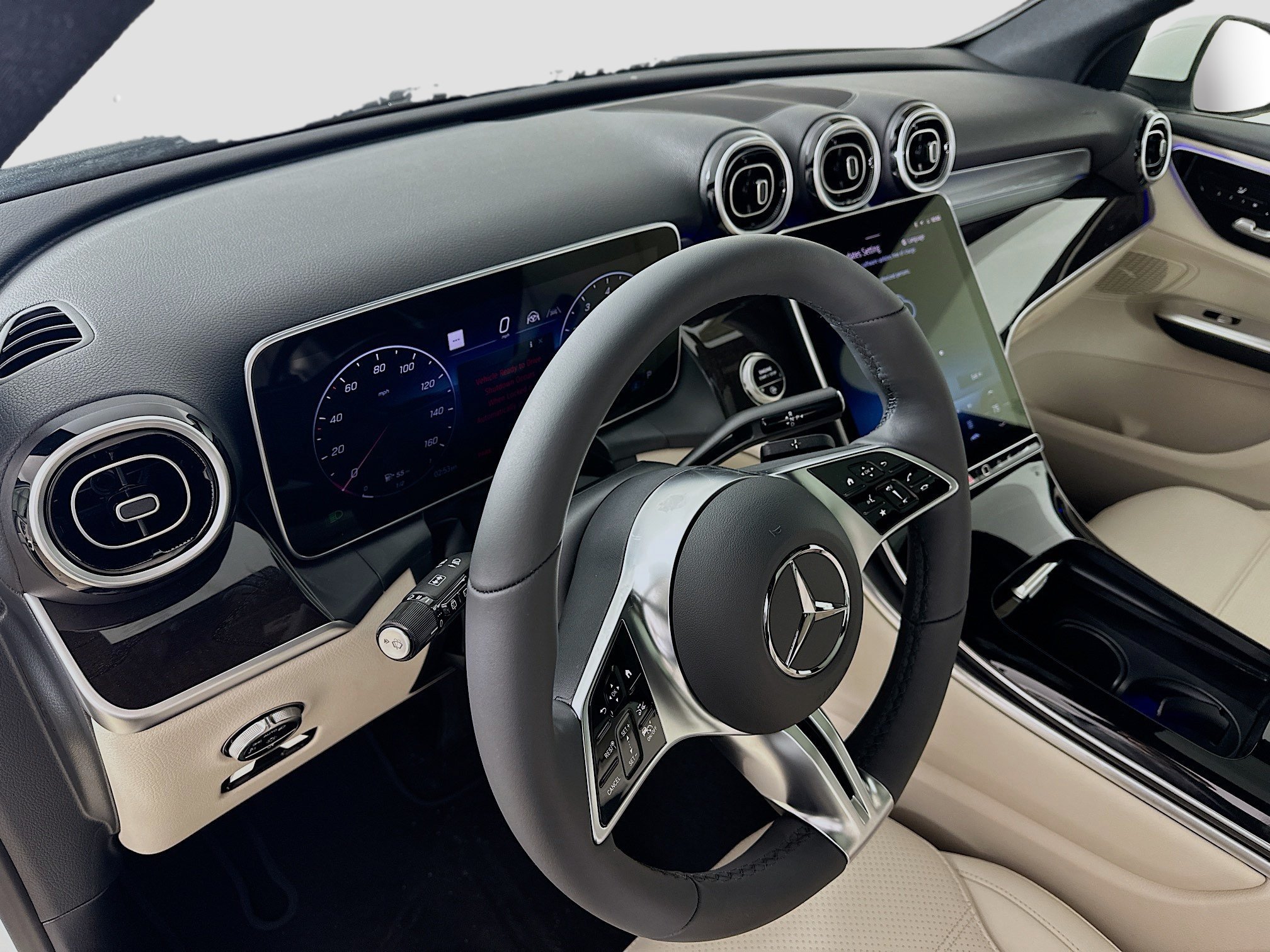 Used 2026 Mercedes-Benz GLC 300 4MATIC image 9