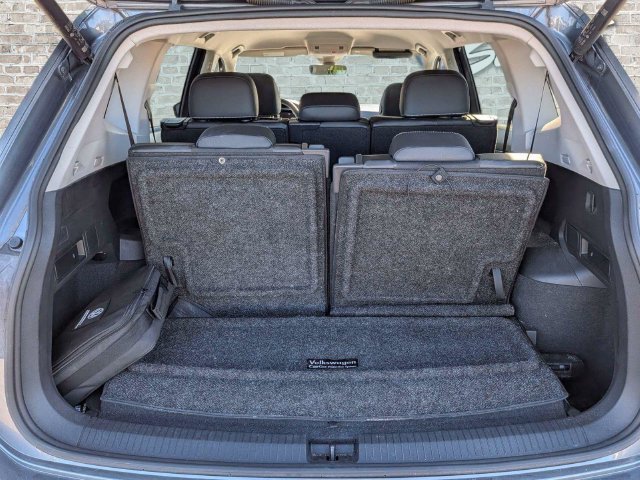Certified 2023 Volkswagen Tiguan SE FWD image 13