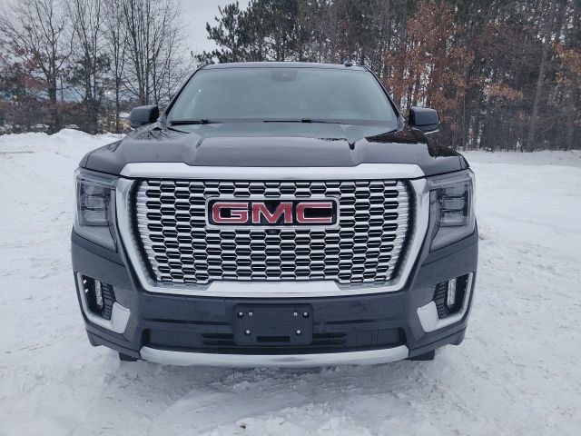 Used 2023 GMC Yukon XL Denali w/ Denali Reserve Package AWD/4WD image 2