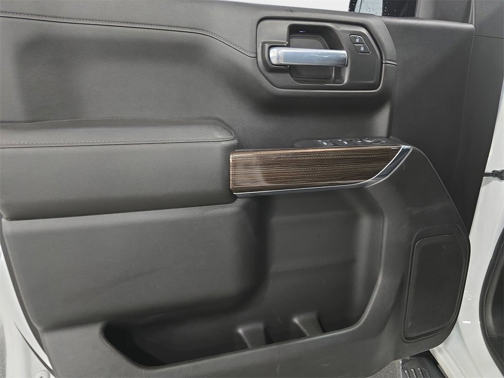 Used 2021 Chevrolet Silverado 1500 LT image 26