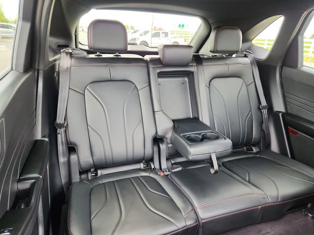 Used 2025 Ford Escape ST-Line Elite w/ Premium Technology Package image 32