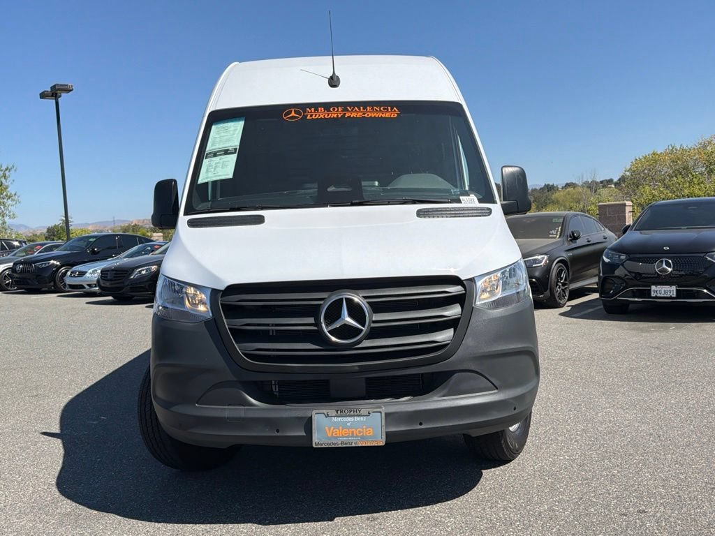 Used 2025 Mercedes-Benz Sprinter 2500 image 3