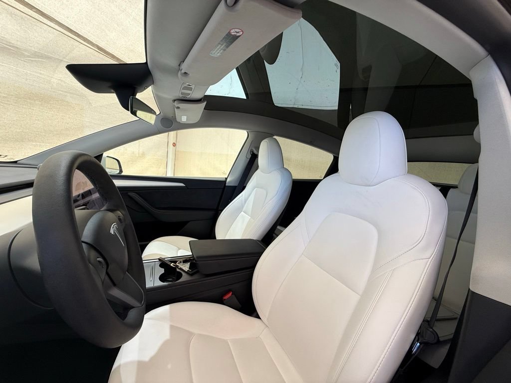 Used 2023 Tesla Model Y Long Range AWD/4WD image 12