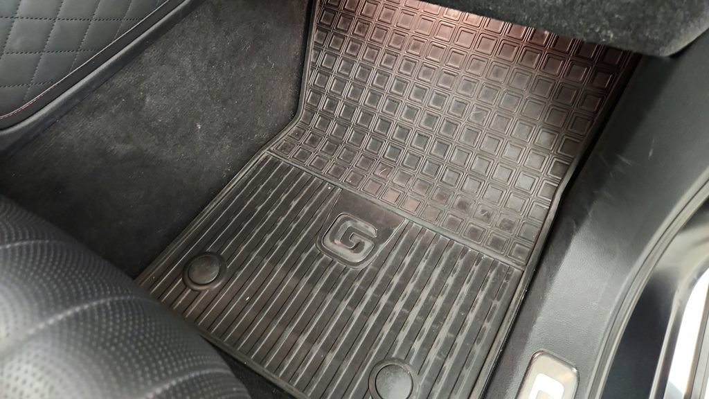 Used 2023 Mercedes-Benz G 550 image 29