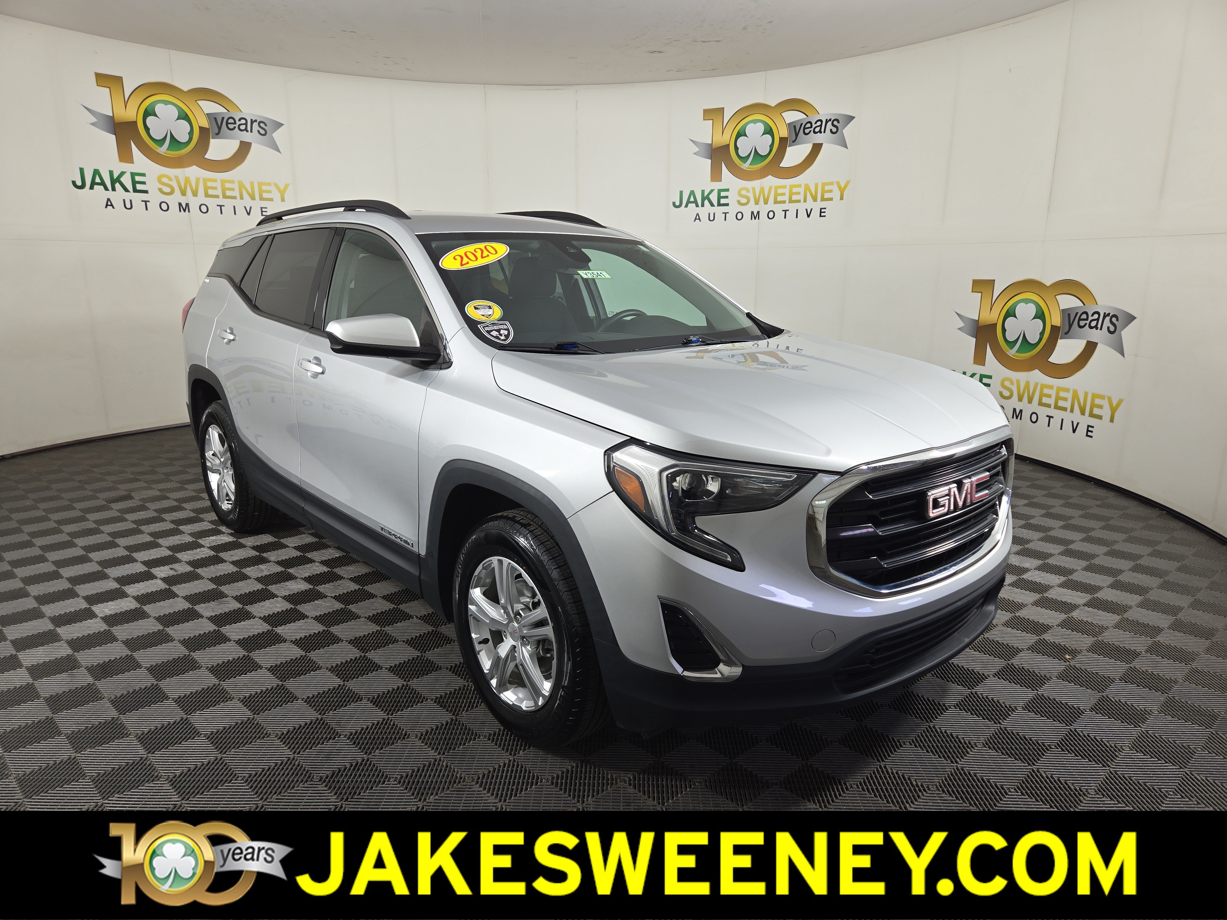 Used 2020 GMC Terrain SLE w/ Driver Convenience Package AWD/4WD image 1