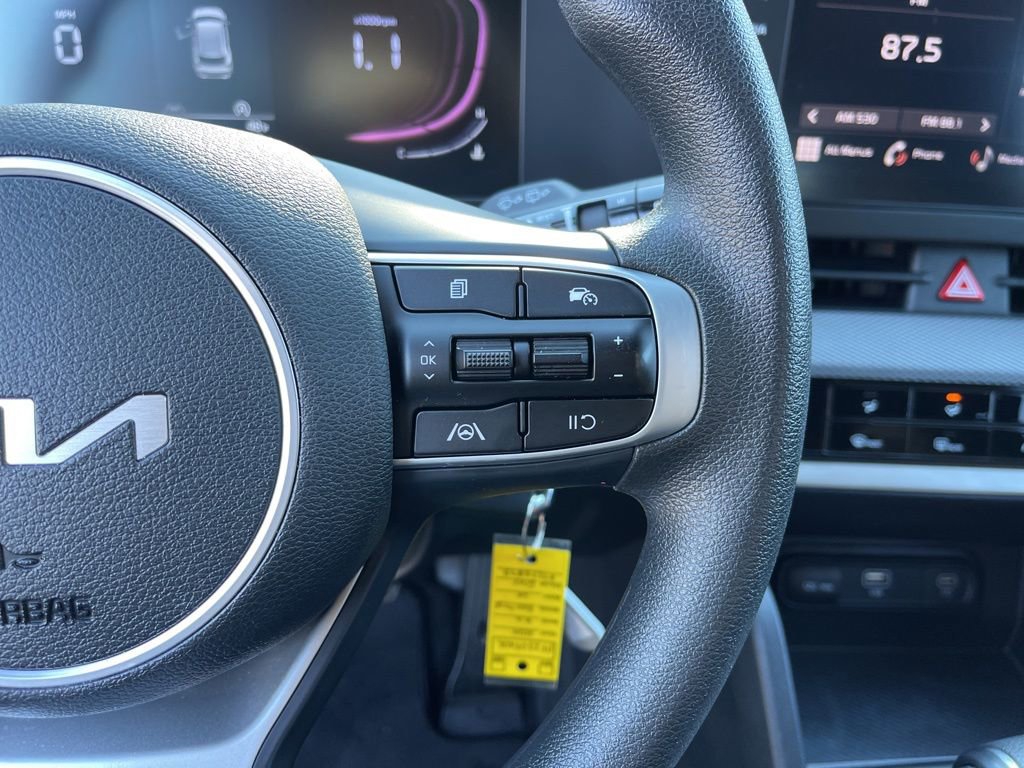 Used 2024 Kia Sportage LX image 17