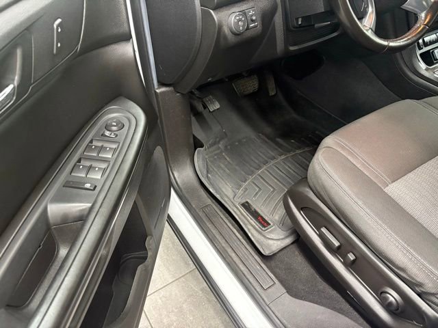 Used 2016 Chevrolet Traverse LT FWD image 11