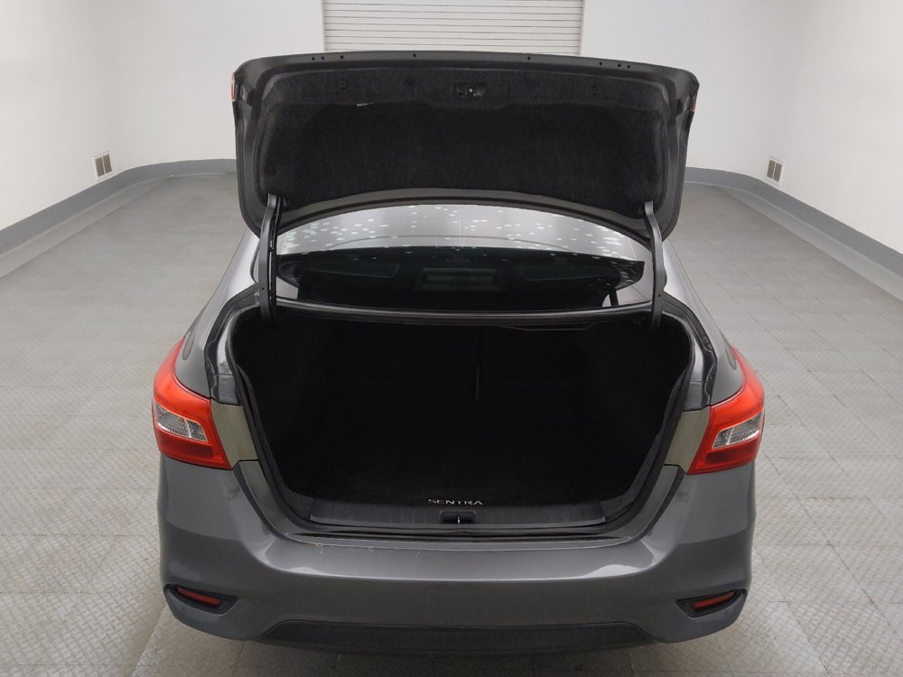 Used 2019 Nissan Sentra S image 29