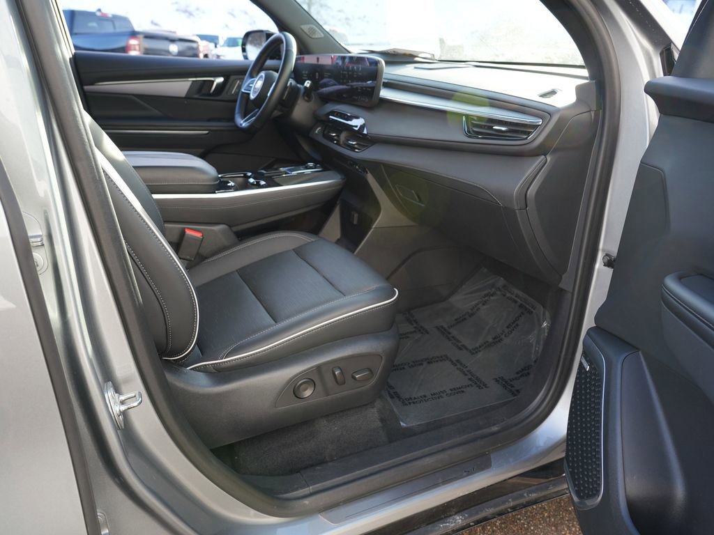 Used 2025 Buick Enclave Sport Touring image 29