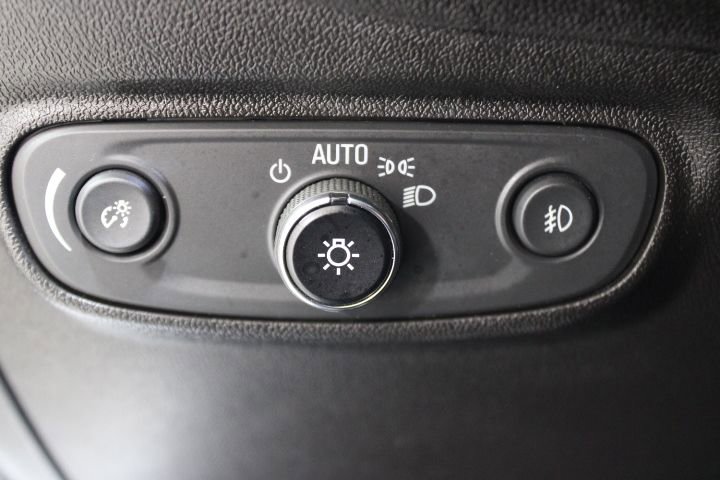 Used 2022 Chevrolet Equinox Premier image 39