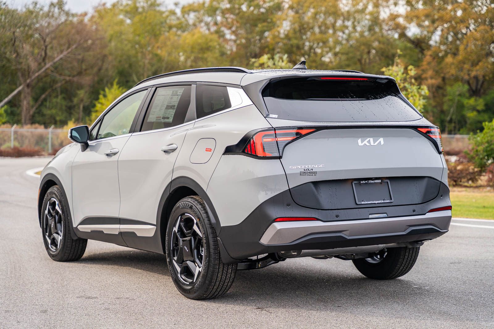 New 2026 Kia Sportage EX w/ EX Panorama Roof Package image 4