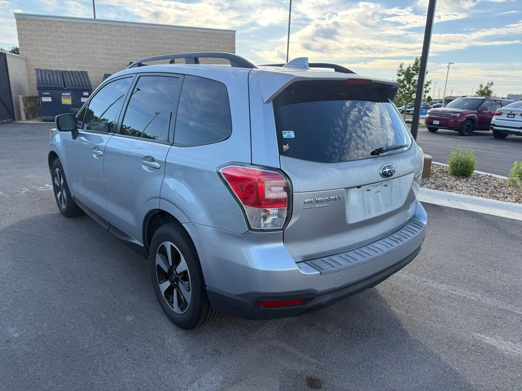 Used 2017 Subaru Forester 2.5i Premium image 6