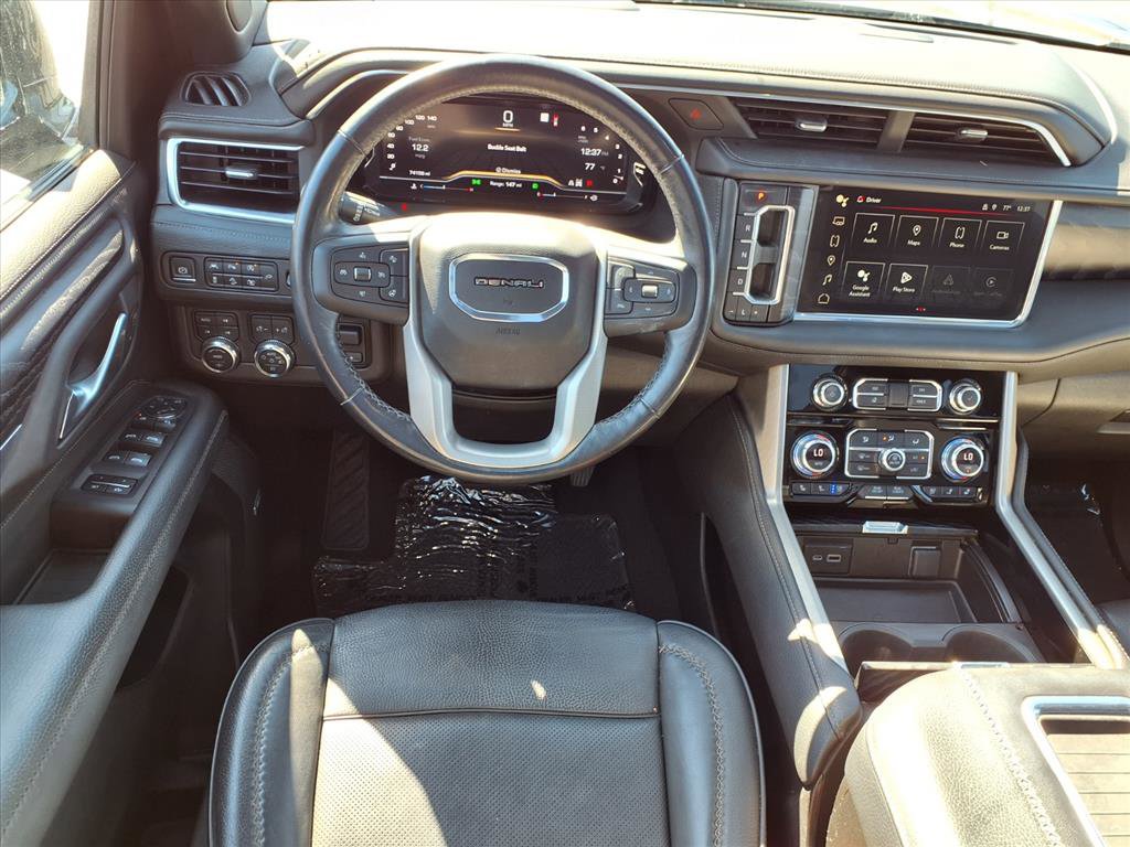 Used 2022 GMC Yukon XL Denali w/ Denali Premium Package image 6
