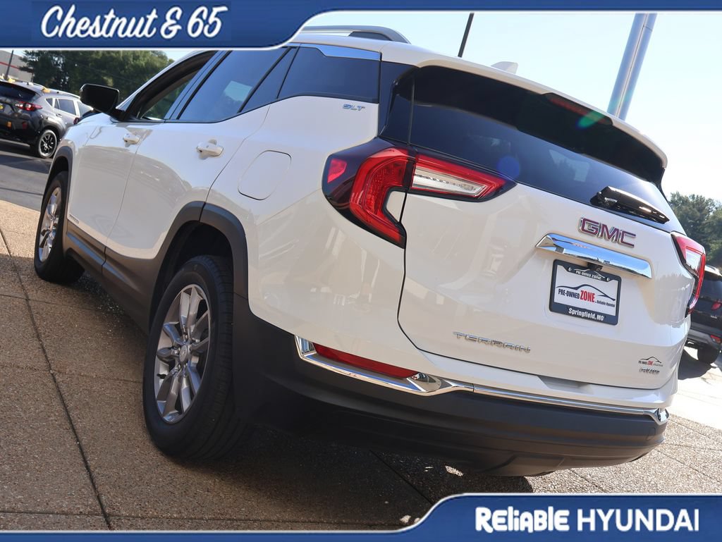 Used 2023 GMC Terrain SLT w/ Infotainment Package II AWD/4WD image 4