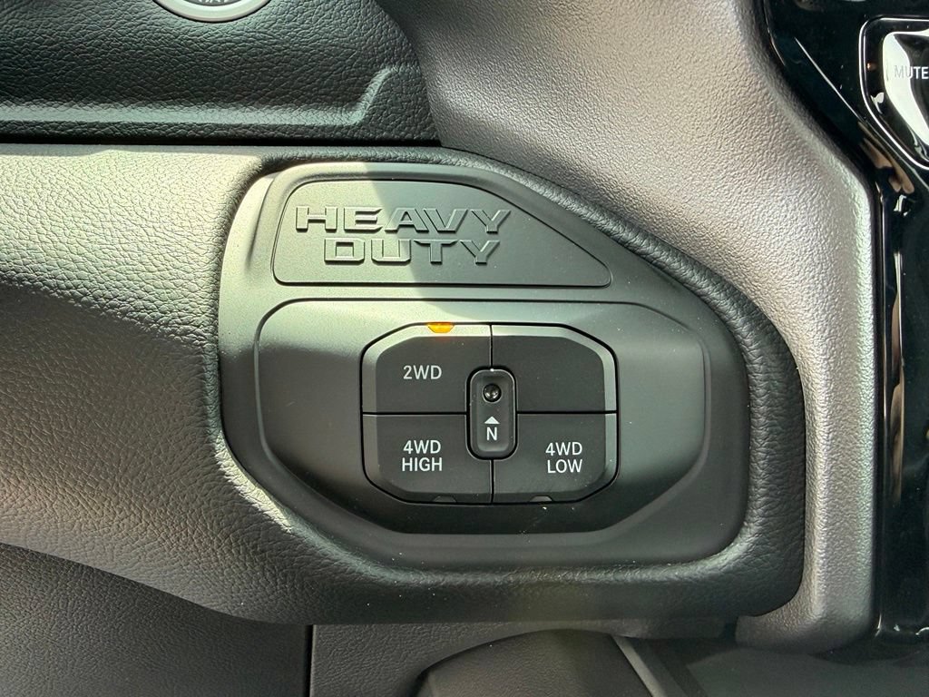 New 2026 RAM 2500 Big Horn AWD/4WD image 22