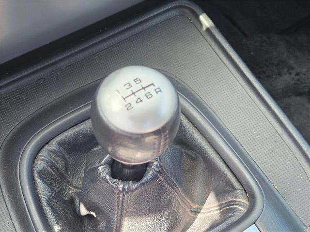 Used 2004 Honda S2000 image 12