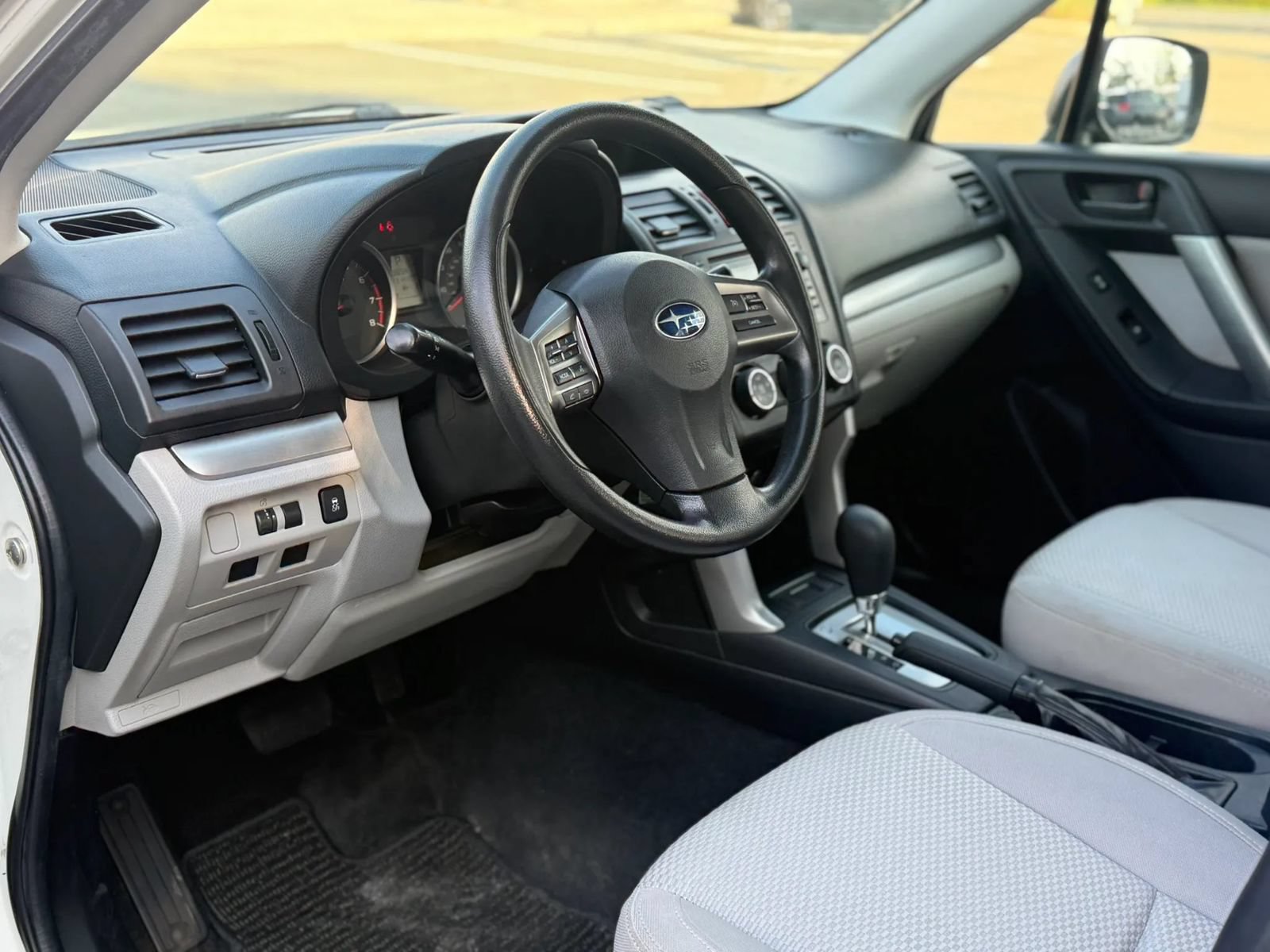 Used 2014 Subaru Forester 2.5i AWD/4WD image 10