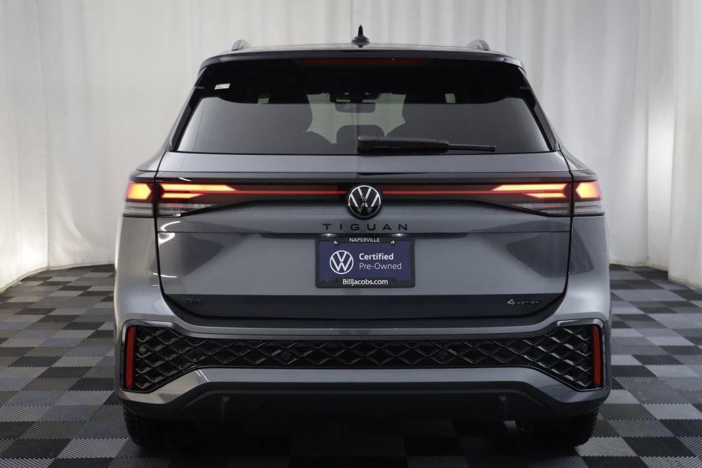 Used 2025 Volkswagen Tiguan SE R-Line AWD/4WD image 15