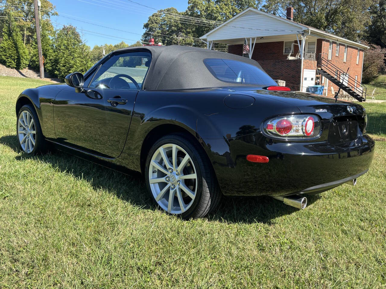 Used 2008 MAZDA MX-5 Miata Touring image 2