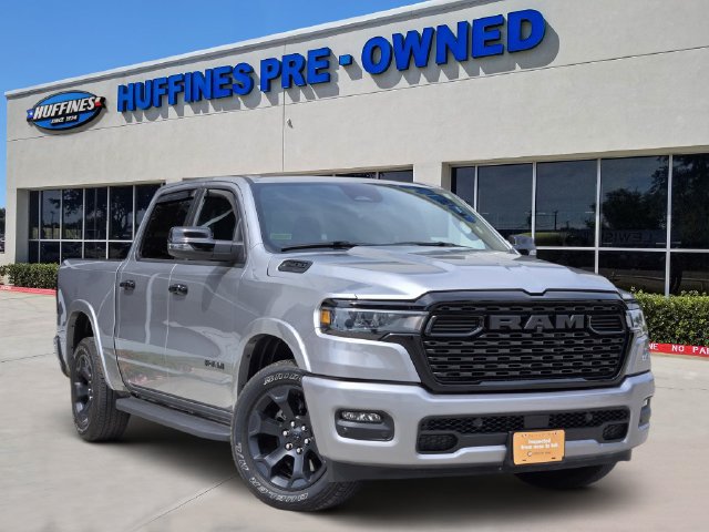 Used 2025 RAM 1500 Lone Star RWD image 1