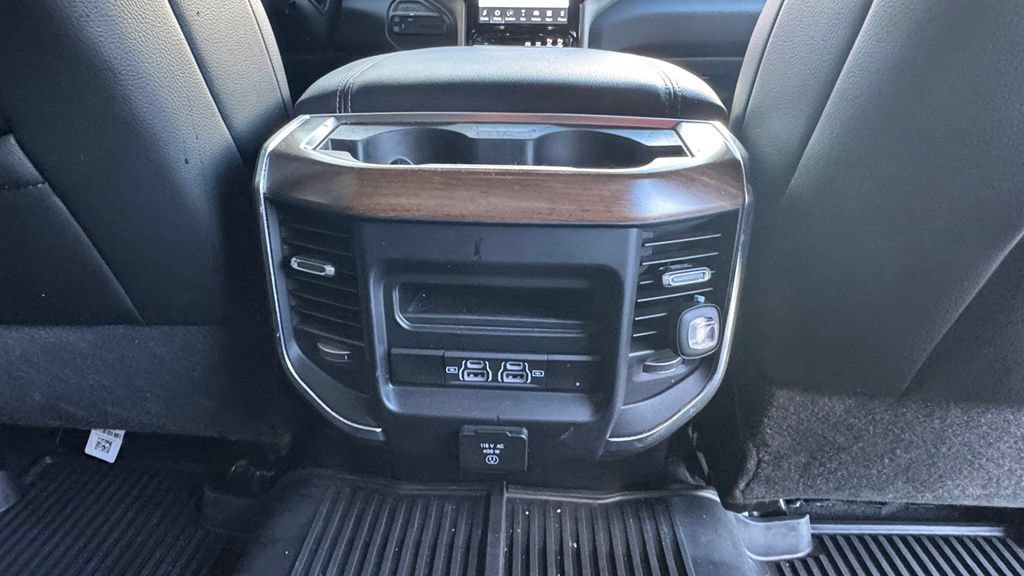 Used 2024 RAM 3500 Laramie w/ Towing Technology Group AWD/4WD image 13