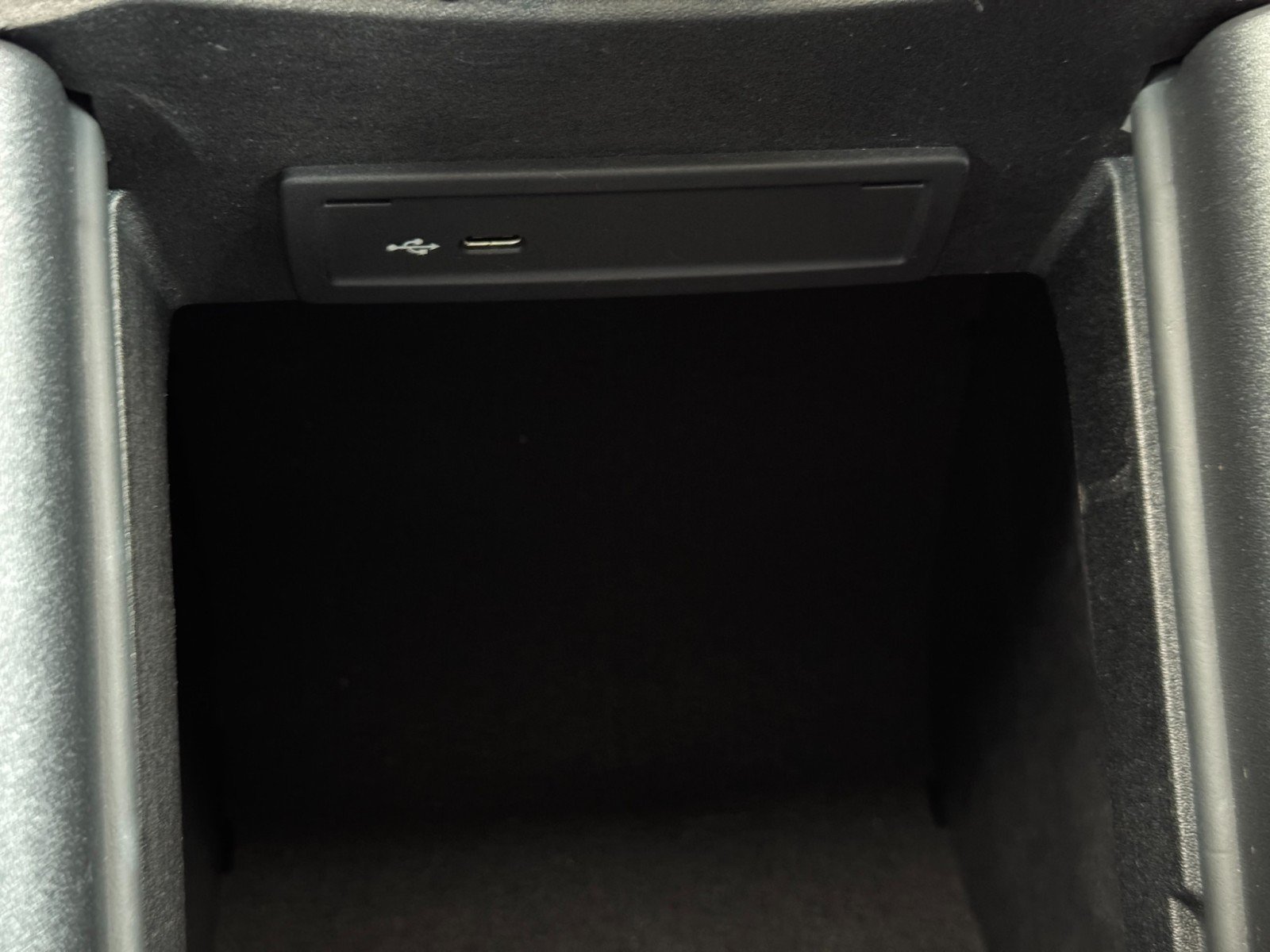 Used 2023 Mercedes-Benz GLE 53 AMG 4MATIC w/ Exterior Lighting Package image 38