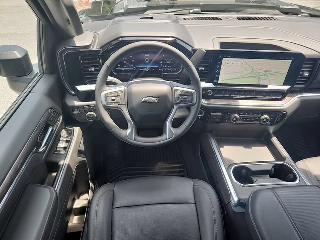 Used 2024 Chevrolet Silverado 3500 LTZ w/ LTZ Plus Package AWD/4WD image 11