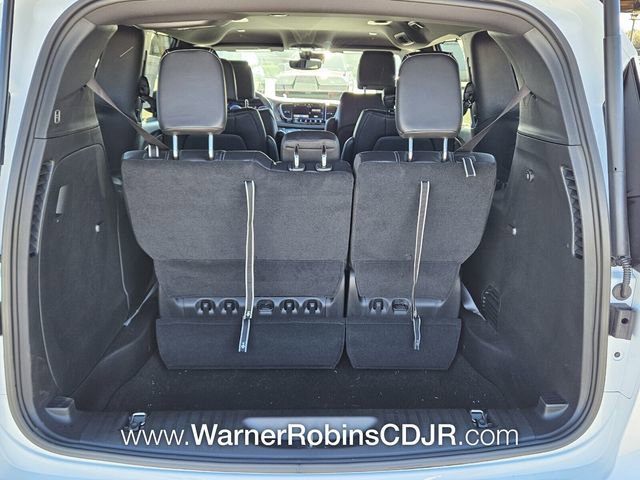 New 2026 Chrysler Pacifica Select image 13