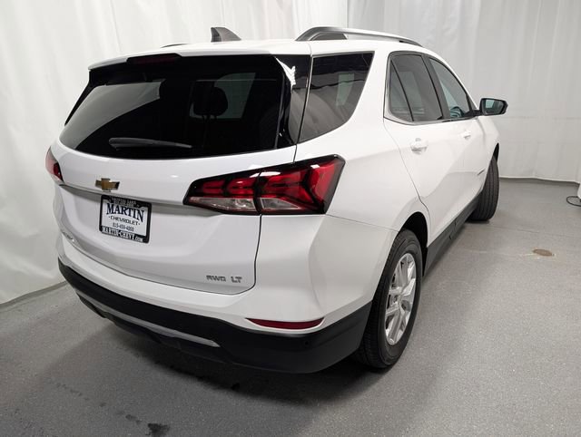 Used 2023 Chevrolet Equinox LT image 3
